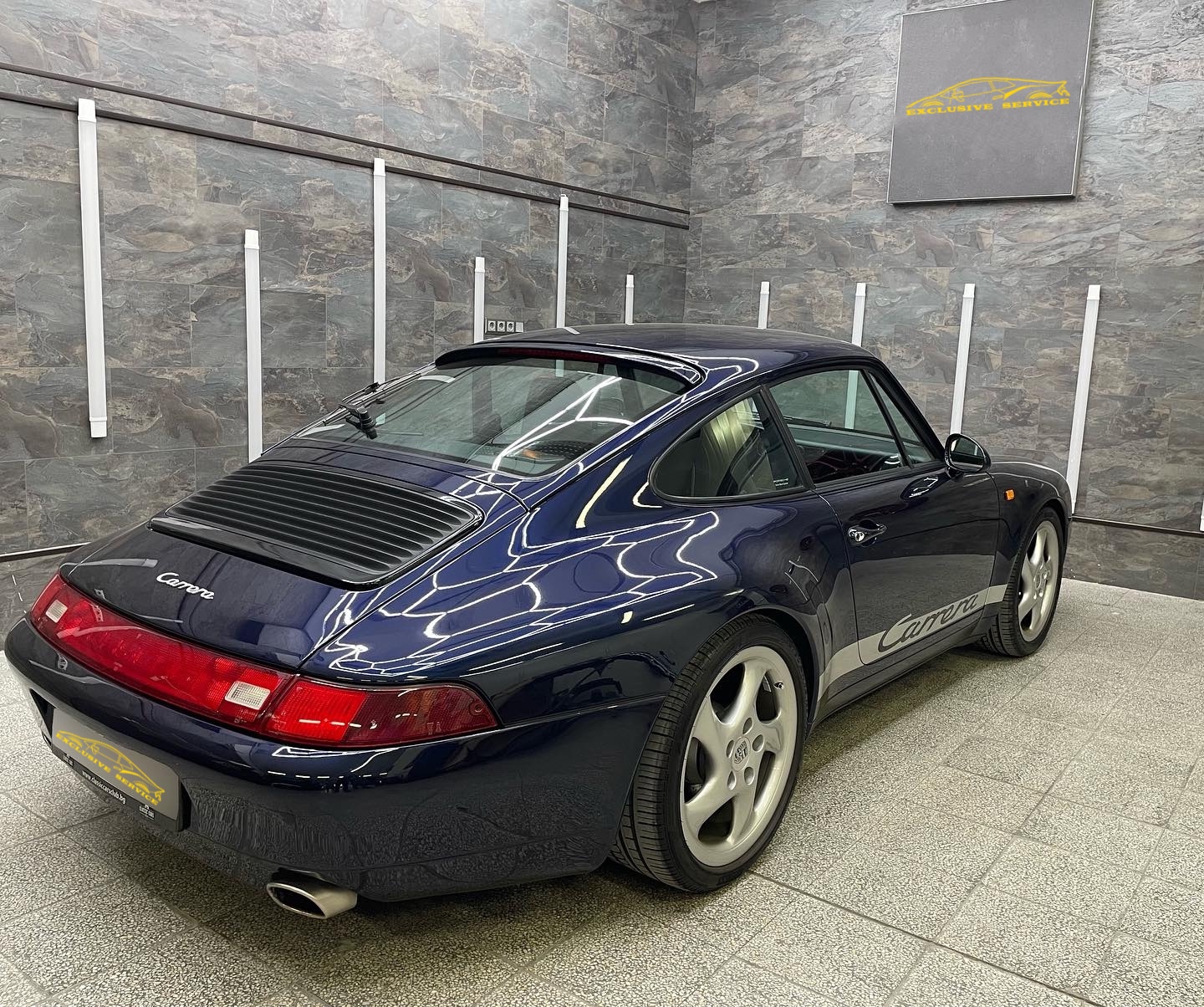 Porsche 911 Carrera